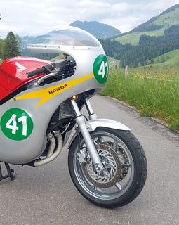 Honda CR750 Mike Hailwood Rennmaschine replica 1971