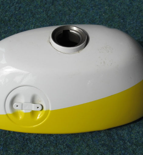 Honda CB250B4 tank petrol tank NOS