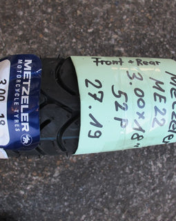 Reifen 18" 3.00-18", Metzeler, ME22