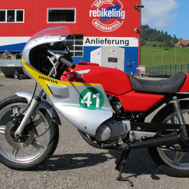 Honda CB125T Luigi Taveri Rennmaschine replica 1980