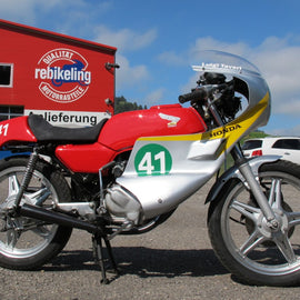 Honda CB125T Luigi Taveri Rennmaschine replica 1980