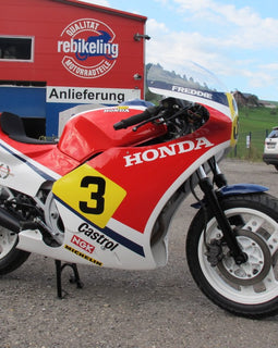 Honda RS500RF Freddie Spencer Rennmaschine replica 1983